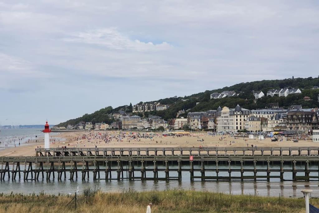 Le Cocooning-Studio Deauville Marina Avec Terrasse Vue Mer Et Plage Экстерьер фото
